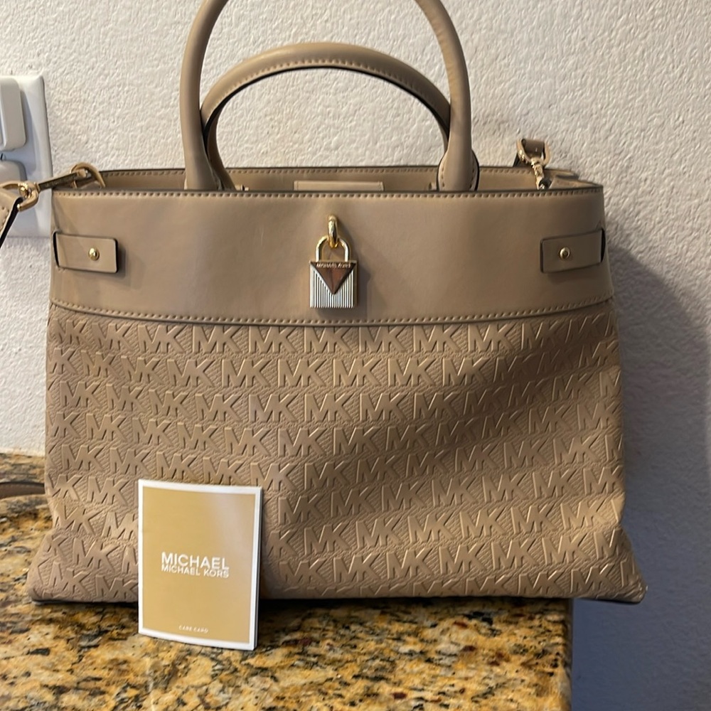Michael Kors purse